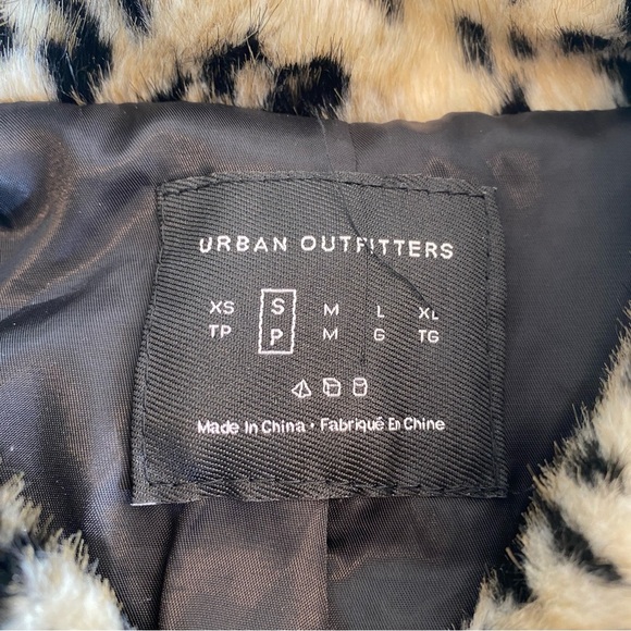 Urban Outfitters Cheetah Animal Print Bomber Jacket Size Small Hipster Mob Wife - Picture 9 of 11